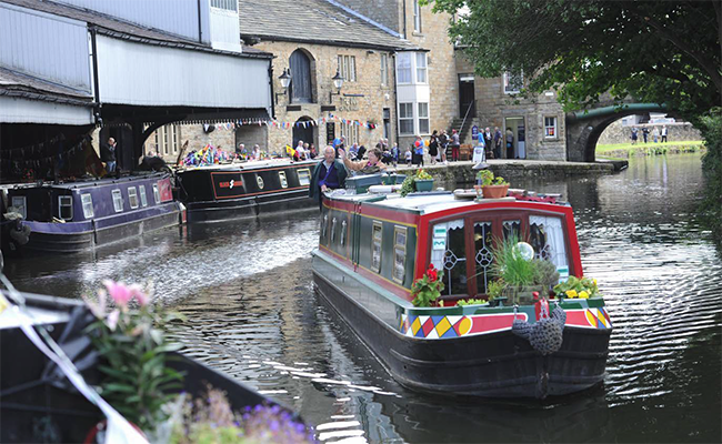 Photo - Leeds & Liverpool Canal